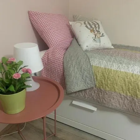 Holiday home вино от глухарчета Borovo (Plovdiv)